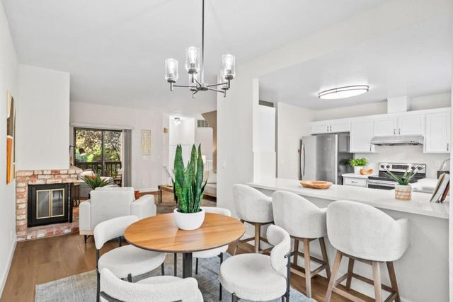 1906 Magdalena Circle 50, Santa Clara, CA 95051