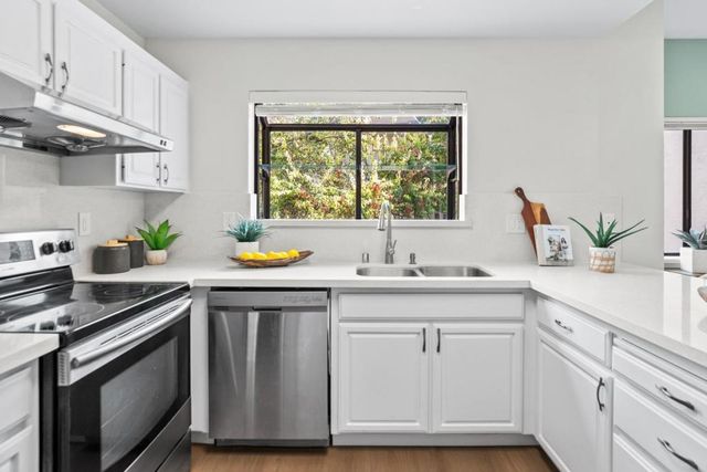 1906 Magdalena Circle 50, Santa Clara, CA 95051