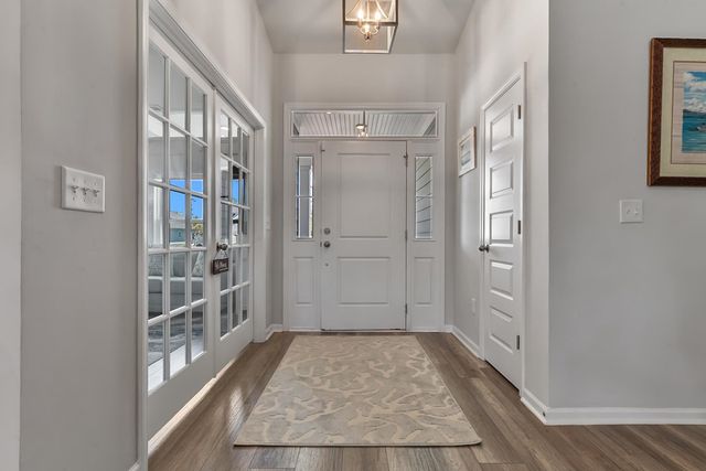 5672 Canary Island Ct., Myrtle Beach, SC 29577