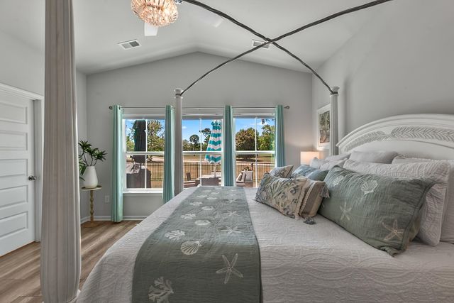 5672 Canary Island Ct., Myrtle Beach, SC 29577
