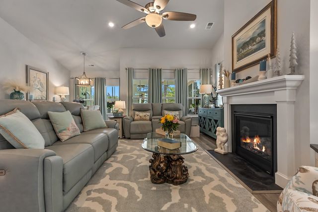 5672 Canary Island Ct., Myrtle Beach, SC 29577