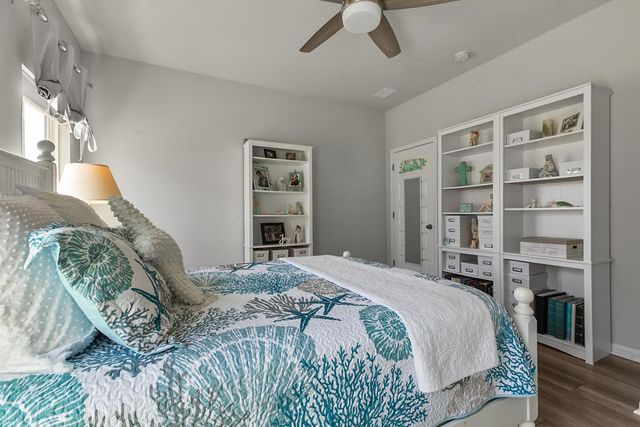 5672 Canary Island Ct., Myrtle Beach, SC 29577