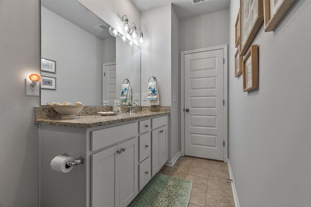 5672 Canary Island Ct., Myrtle Beach, SC 29577