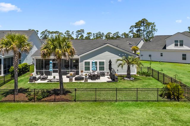 5672 Canary Island Ct., Myrtle Beach, SC 29577