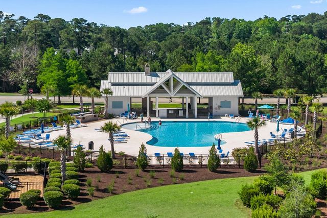 5672 Canary Island Ct., Myrtle Beach, SC 29577