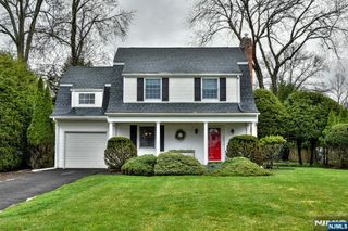 314 Canterbury Drive, Ramsey, NJ 07446