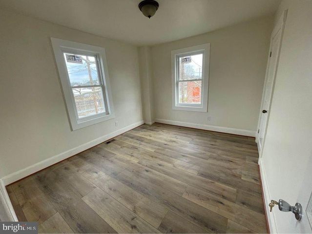 24 HARRISON AVE N, Middle River, MD 21220