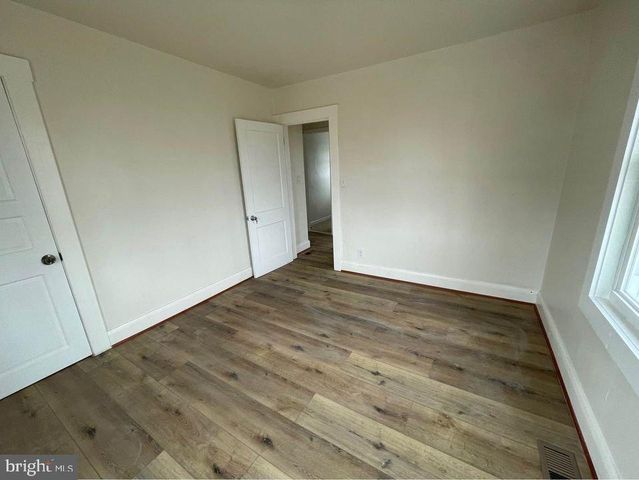 24 HARRISON AVE N, Middle River, MD 21220