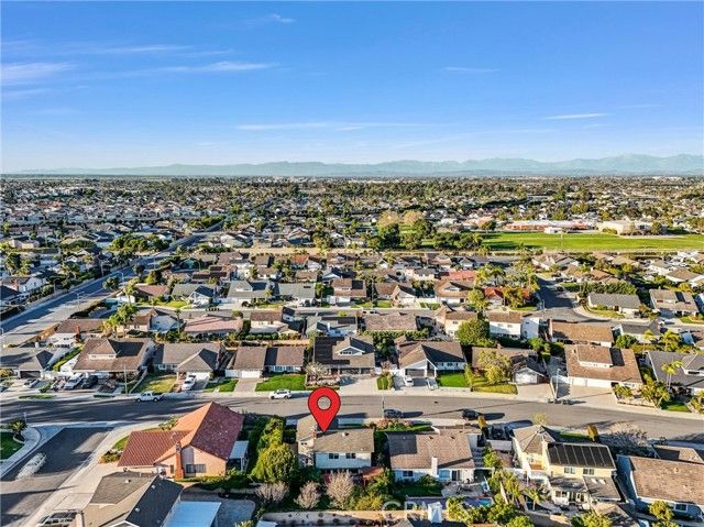 5552 Ridgebury Drive, Huntington Beach, CA 92649