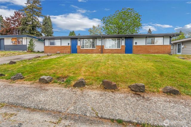 838 Harrington Avenue NE, Renton, WA 98056