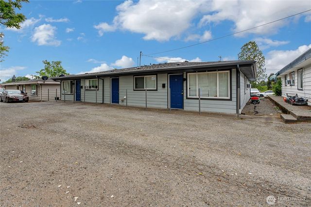 838 Harrington Avenue NE, Renton, WA 98056