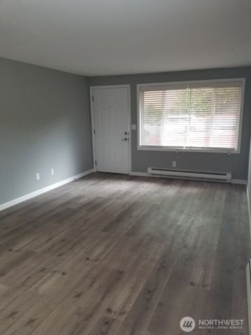 838 Harrington Avenue NE, Renton, WA 98056