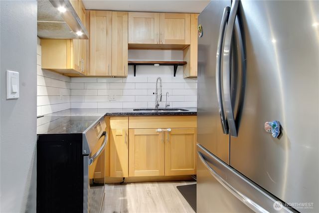 838 Harrington Avenue NE, Renton, WA 98056