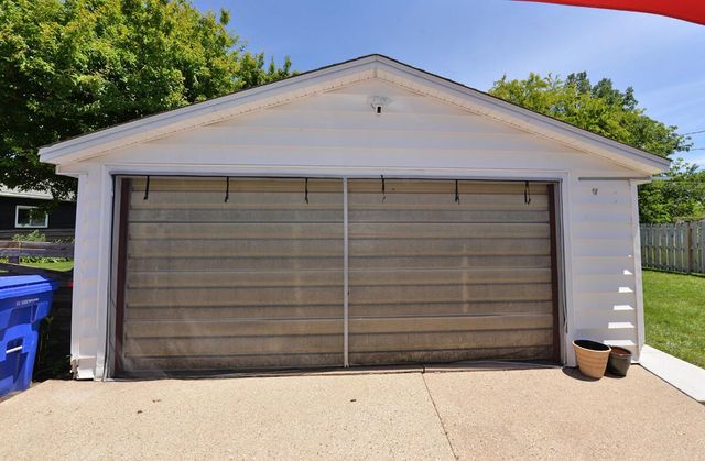 3815 17th AVENUE, Kenosha, WI 53140