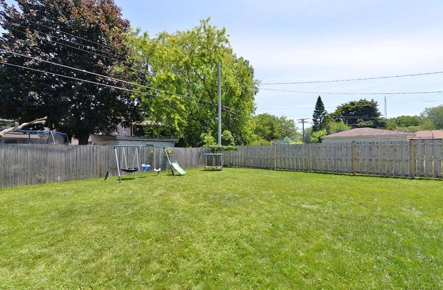 3815 17th AVENUE, Kenosha, WI 53140