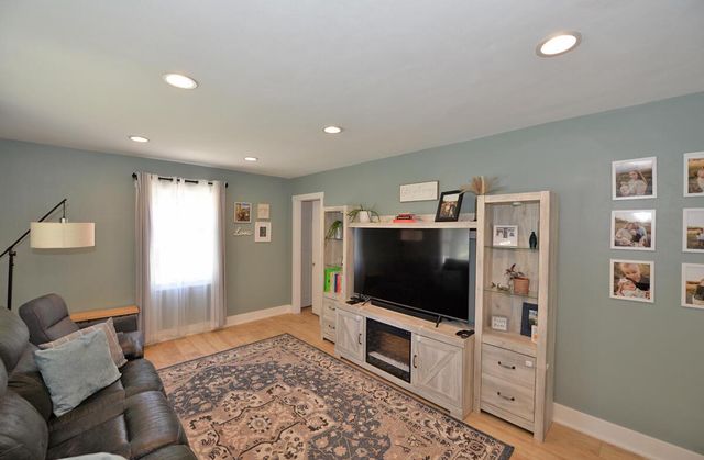3815 17th AVENUE, Kenosha, WI 53140
