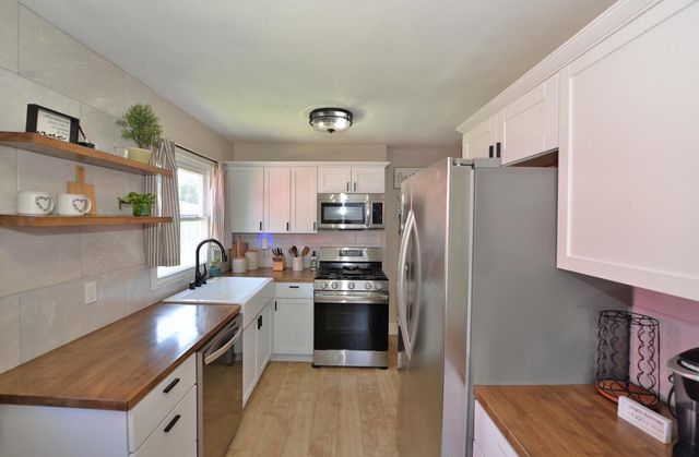 3815 17th AVENUE, Kenosha, WI 53140