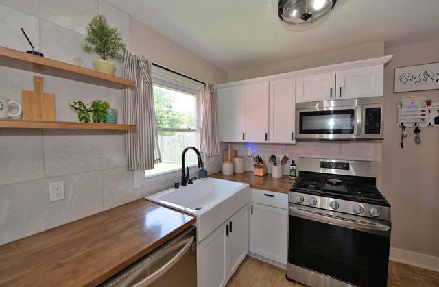 3815 17th AVENUE, Kenosha, WI 53140