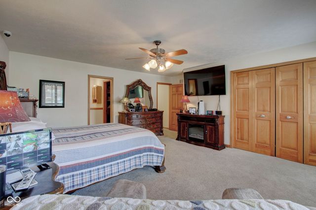 303 Wellington Overlook, Noblesville, IN 46060