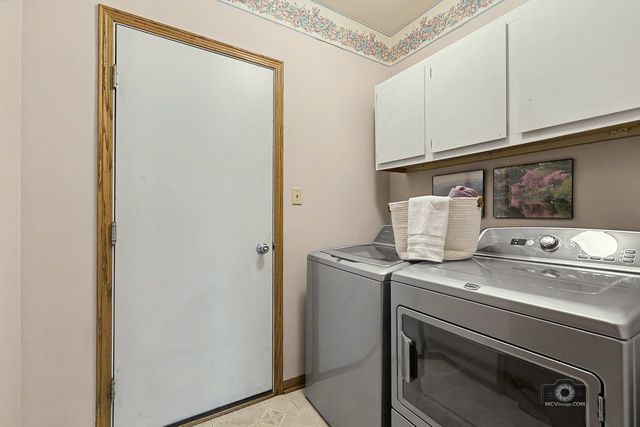 5122 Tomcin Trail, Oak Lawn, IL 60453