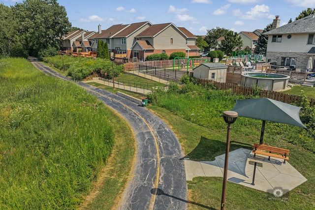 5122 Tomcin Trail, Oak Lawn, IL 60453