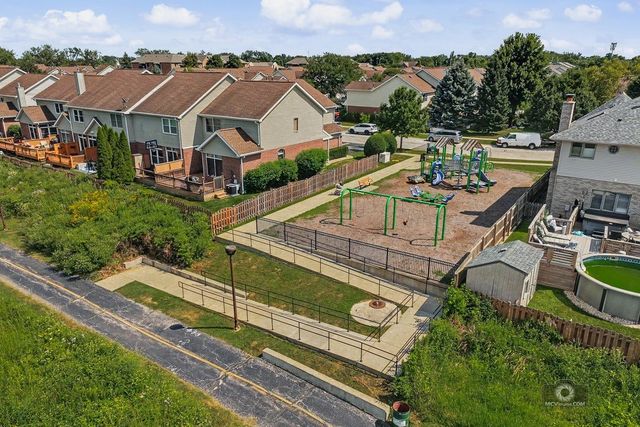 5122 Tomcin Trail, Oak Lawn, IL 60453