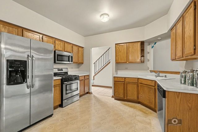 5122 Tomcin Trail, Oak Lawn, IL 60453