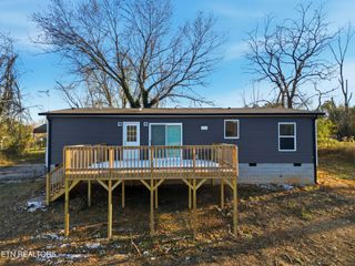 135 Gamble Lane, Lafollette, TN 37766