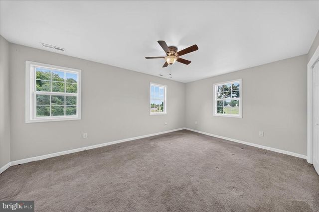 215 TINA MARIE LN, Smyrna, DE 19977