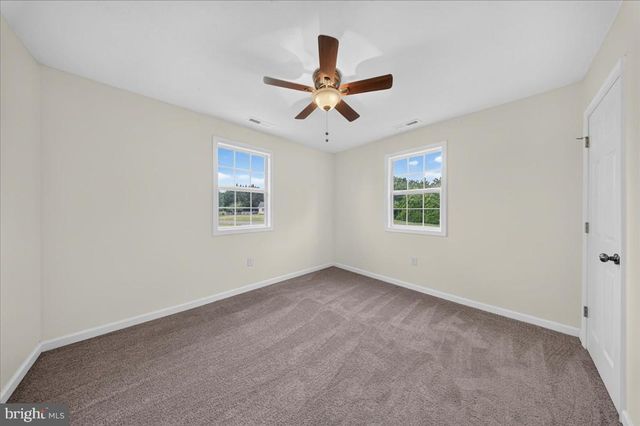 215 TINA MARIE LN, Smyrna, DE 19977
