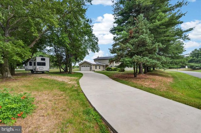 215 TINA MARIE LN, Smyrna, DE 19977