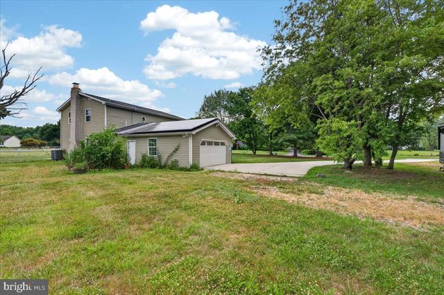 215 TINA MARIE LN, Smyrna, DE 19977