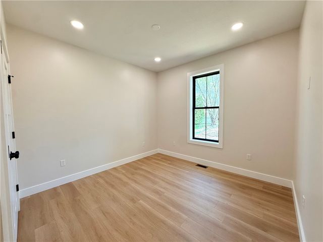 3154 Spiker Ln, Neshannock Twp, PA 16105