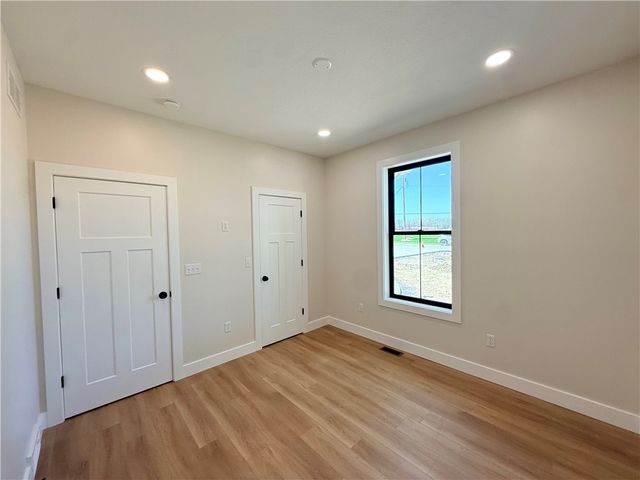 3154 Spiker Ln, Neshannock Twp, PA 16105
