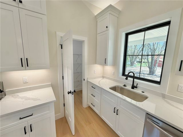 3154 Spiker Ln, Neshannock Twp, PA 16105