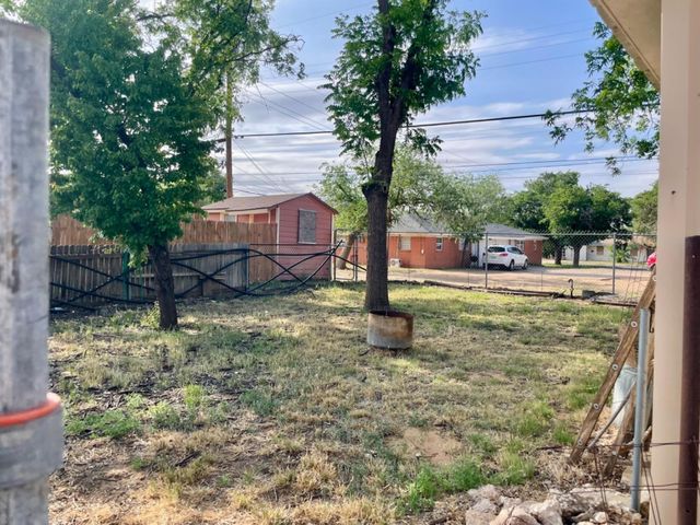 1918 42nd Street, Lubbock, TX 79412
