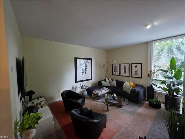 717 Botetourt GDNS, Norfolk, VA 23507