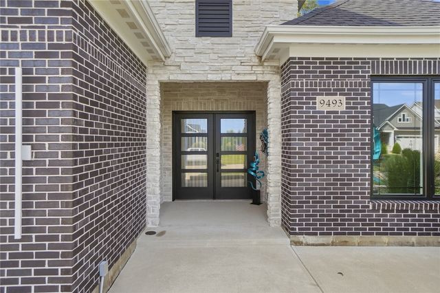 9493 Monaco Circle, Centerville, OH 45458