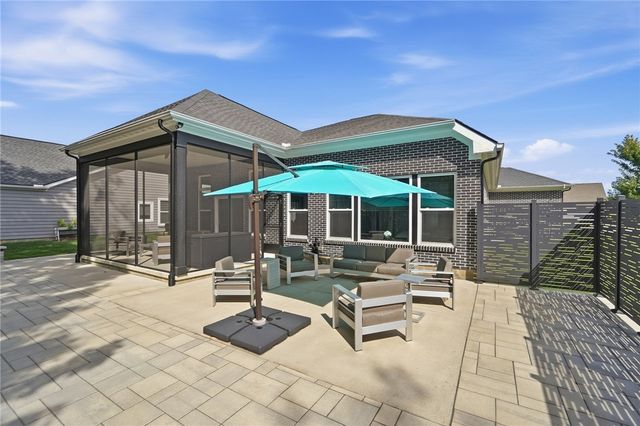 9493 Monaco Circle, Centerville, OH 45458