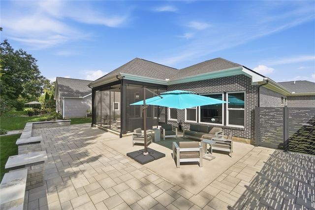 9493 Monaco Circle, Centerville, OH 45458