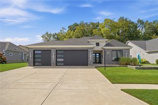 9493 Monaco Circle, Centerville, OH 45458
