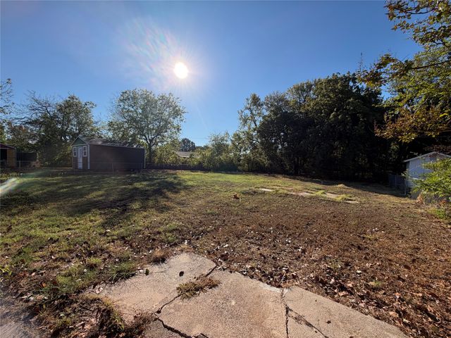 1608 Edgemont Drive, Mesquite, TX 75149