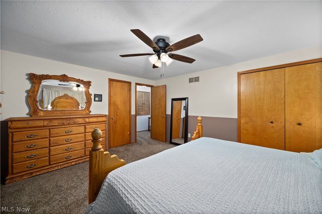 923 Hillside Drive, Amherst, OH 44001
