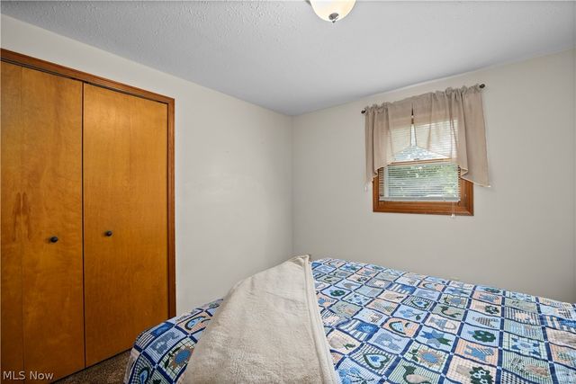 923 Hillside Drive, Amherst, OH 44001