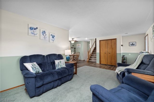 923 Hillside Drive, Amherst, OH 44001