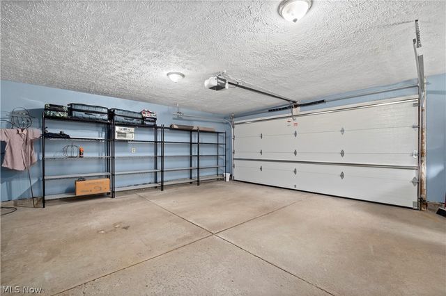 923 Hillside Drive, Amherst, OH 44001