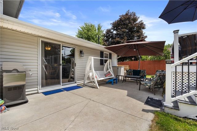 923 Hillside Drive, Amherst, OH 44001