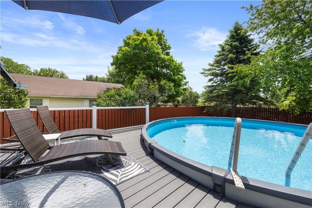 923 Hillside Drive, Amherst, OH 44001