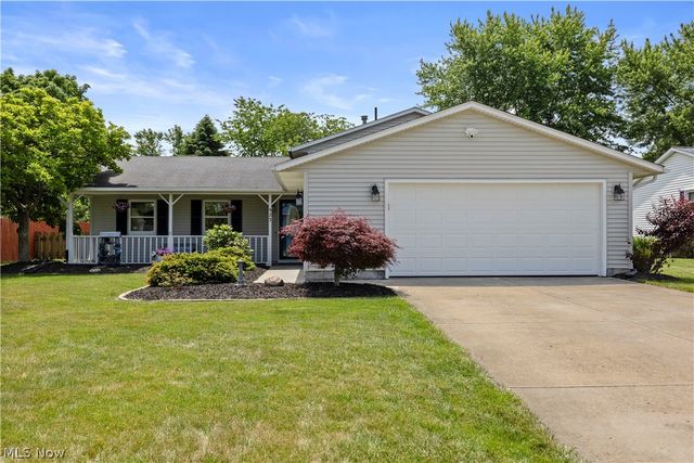 923 Hillside Drive, Amherst, OH 44001
