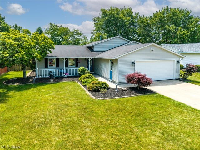 923 Hillside Drive, Amherst, OH 44001